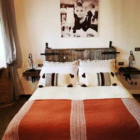 Podere Montecorno בית חווה אלברזה