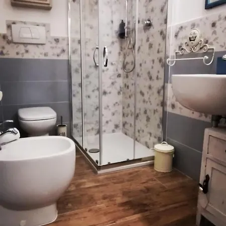 Podere Montecorno مزرعة للإقامة *
