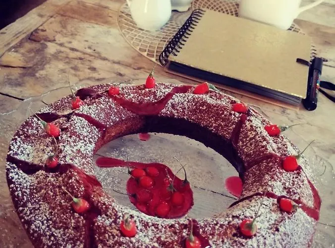 Podere Montecorno 팜스테이 알베레세