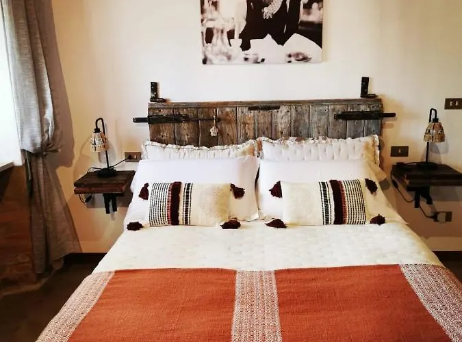 Podere Montecorno 팜스테이 알베레세